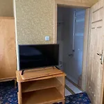 Dedek Park - Historyczny Dworek W Pieknym Parku Skaryszewskim Obok Stadionu Narodowego Aparthotel Warschau