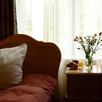 Aparthotel Dedek Park - Historyczny Dworek W Pieknym Parku Skaryszewskim Obok Stadionu Narodowego