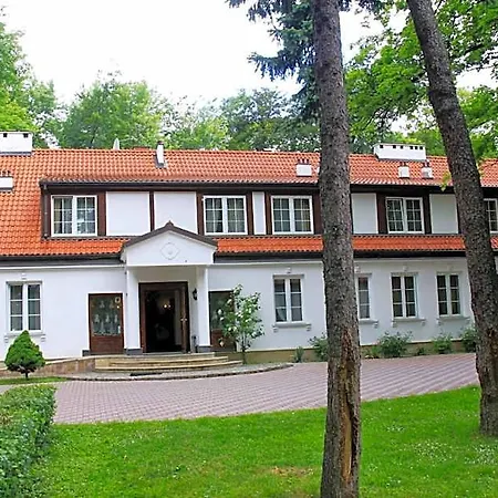 Dedek Park - Historyczny Dworek W Pieknym Parku Skaryszewskim Obok Stadionu Narodowego شقة فندقية