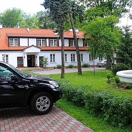 Dedek Park - Historyczny Dworek W Pieknym Parku Skaryszewskim Obok Stadionu Narodowego شقة فندقية 3*