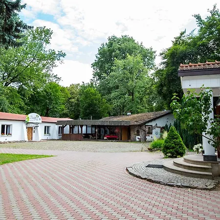 Dedek Park - Historyczny Dworek W Pieknym Parku Skaryszewskim Obok Stadionu Narodowego Varsovie