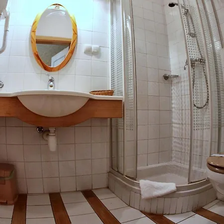 Dedek Park - Historyczny Dworek W Pieknym Parku Skaryszewskim Obok Stadionu Narodowego Апарт-отель Варшава