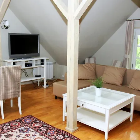 Dedek Park - Historyczny Dworek W Pieknym Parku Skaryszewskim Obok Stadionu Narodowego Апарт-отель