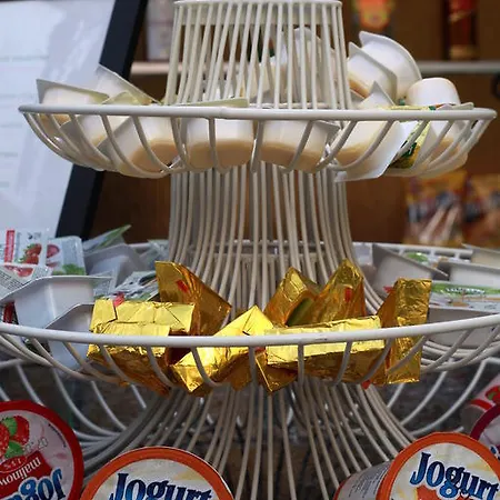 Dedek Park - Historyczny Dworek W Pieknym Parku Skaryszewskim Obok Stadionu Narodowego 3* Varsovie