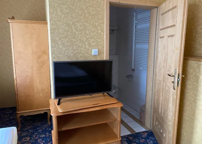 Dedek Park - Historyczny Dworek W Pieknym Parku Skaryszewskim Obok Stadionu Narodowego شقة فندقية وارسو