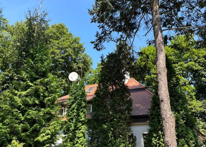 Dedek Park - Historyczny Dworek W Pieknym Parku Skaryszewskim Obok Stadionu Narodowego شقة فندقية 3*