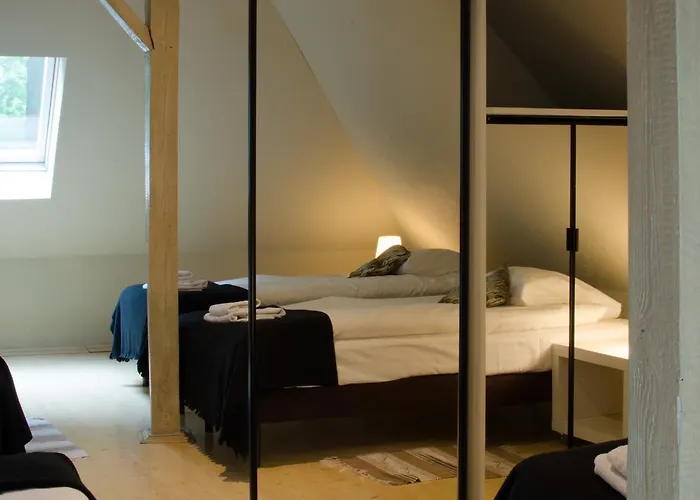 Aparthotel Dedek Park - Historyczny Dworek W Pieknym Parku Skaryszewskim Obok Stadionu Narodowego Warschau