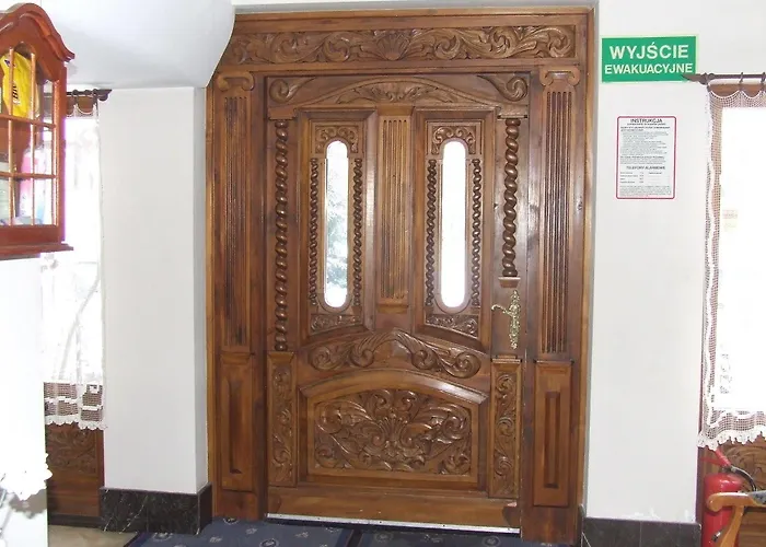 Aparthotel Dedek Park - Historyczny Dworek W Pieknym Parku Skaryszewskim Obok Stadionu Narodowego