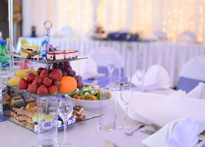 Dedek Park - Historyczny Dworek W Pieknym Parku Skaryszewskim Obok Stadionu Narodowego Aparthotel