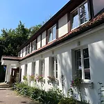 Aparthotel Dedek Park - Historyczny Dworek W Pieknym Parku Skaryszewskim Obok Stadionu Narodowego Varsavia