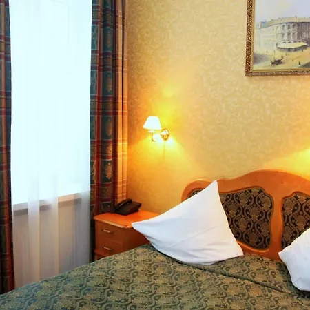 Aparthotel Dedek Park - Historyczny Dworek W Pieknym Parku Skaryszewskim Obok Stadionu Narodowego Warschau